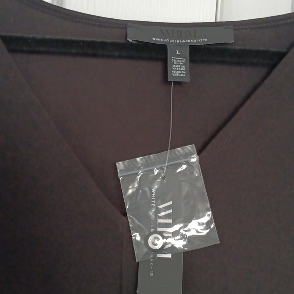 NWT White House Black Market Vneck Button Side Peplum Top. - Picture 2 of 4